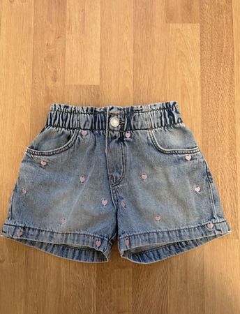 NEUWERTIGE H&M Shorts 110