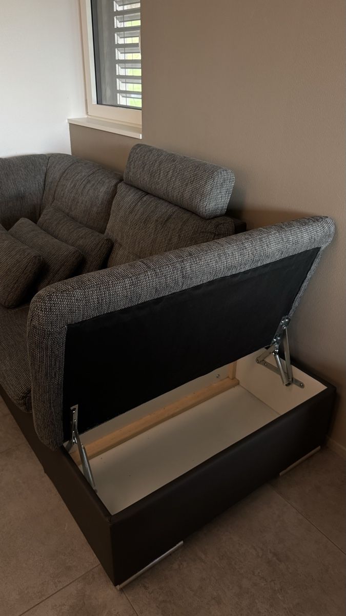 Divani: Grosses U-Sofa / Wohnlandschaft in Anthrazit – Usato da Gränichen venduto da Aldina.htc 2