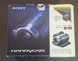 SONY Video Digital HDR-SR10E mit 2 Akkus und Zubehör