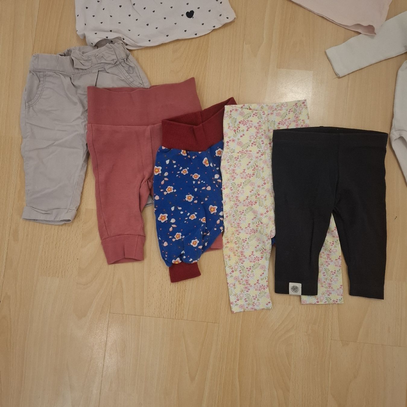 Lotti & Set di vestiti: Baby Kleiderpaket, Grösse 62, Mädchen – Usato da Winterthur venduto da fraenzitwo 1