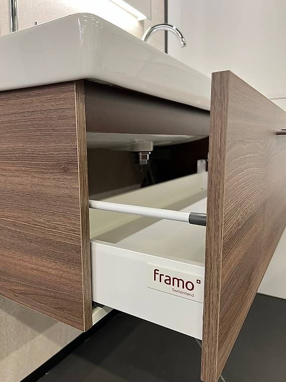 Mobili per bagno: Framo Switzerland ?? Badmöbelset – Usato da Amriswil venduto da deluxe_bad 5