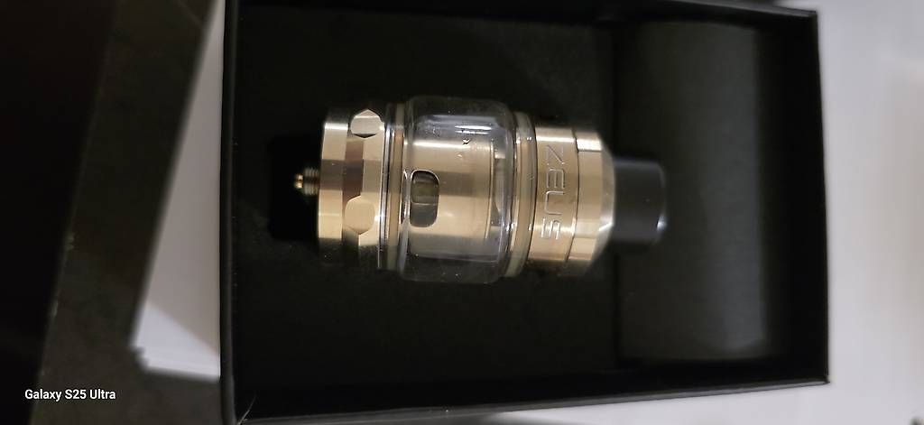 Altri Prodotti per fumatori: Voopoo Drag Mod Gold Edition+ Gold Kopf – Usato da Holziken venduto da Simi.zimmer