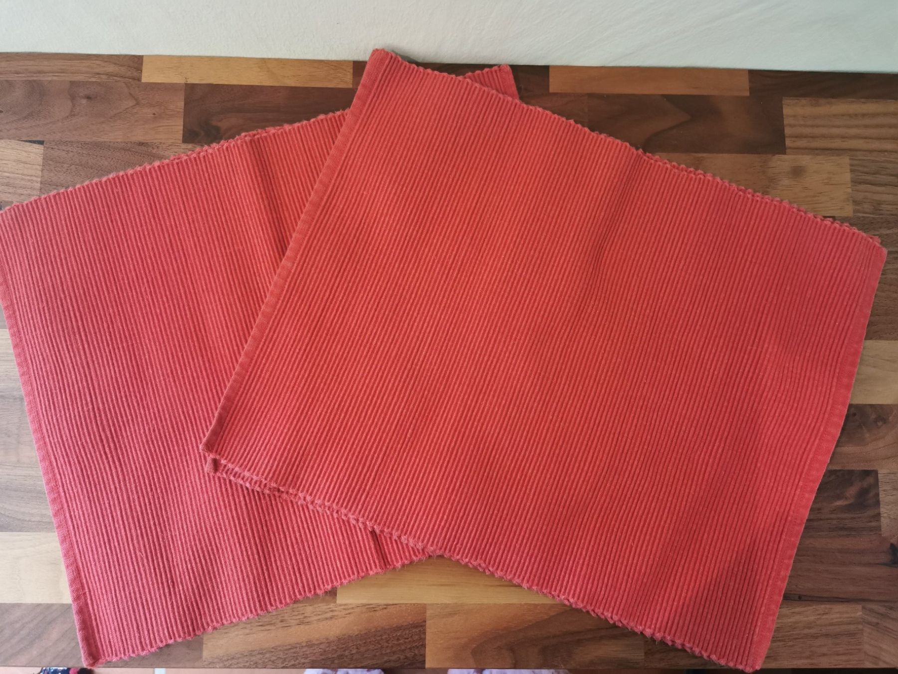 Sottobicchieri: 4 Stk. rote Manchester Tischset / Platzset / Unterdecken – Usato da Boniswil venduto da Totomat-Lady2