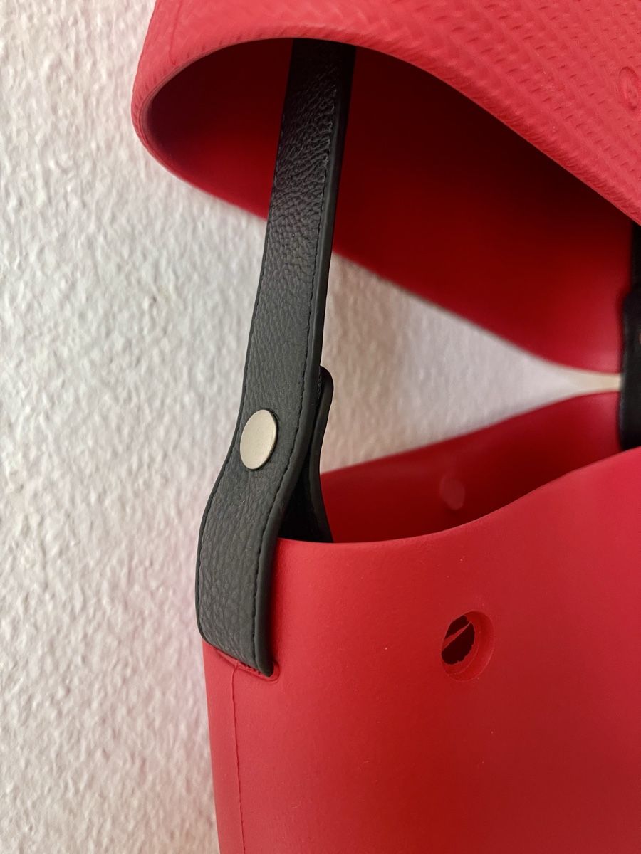 Borse da donna: O Pocket red waterproof bag – Usato da Oberwil b. Zug venduto da fis_2wtq 2