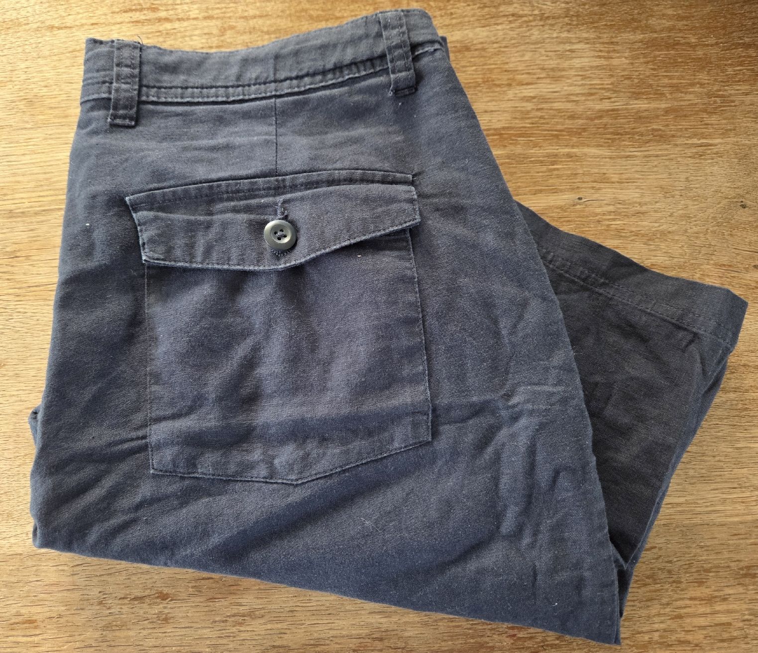 Pantaloni: Kurze Hosen dunkelblau – Usato da Fraubrunnen venduto da amaree313 1