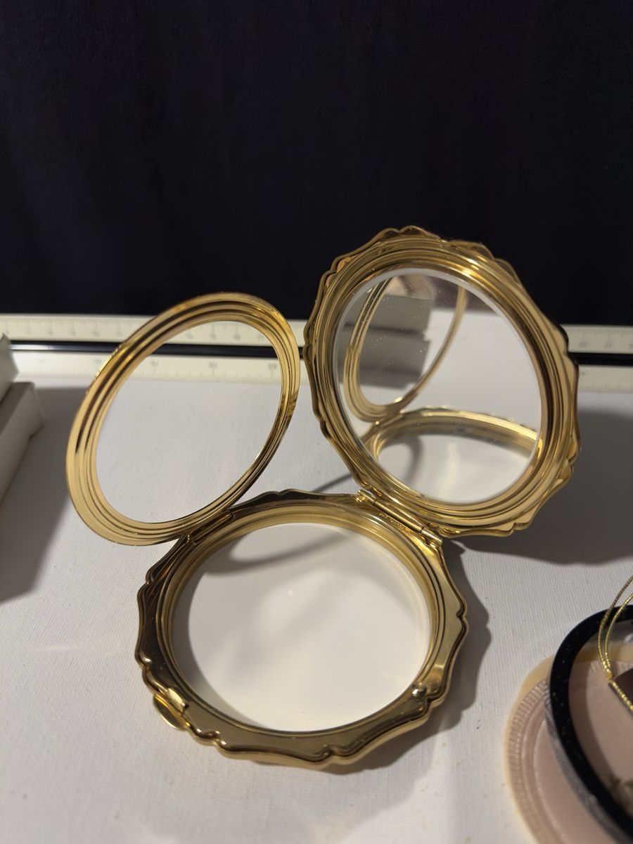 Make-up: Stratton Powder Compact, rare, unused – Nuovo (secondo la descrizione) da Zürich venduto da RatsTreasure 1