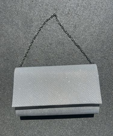 Pochette de soirée argentée