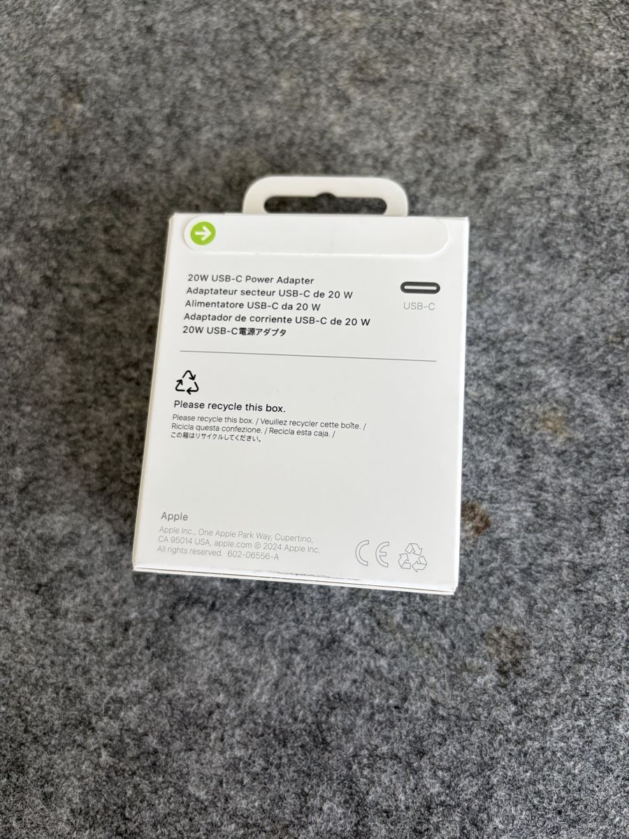 Apple Caricabatterie: Apple 20W USB-C Power Adapter neu & originalverpackt – Nuovo e nell'imballaggio originale da Brüttisellen venduto da Molemo 1