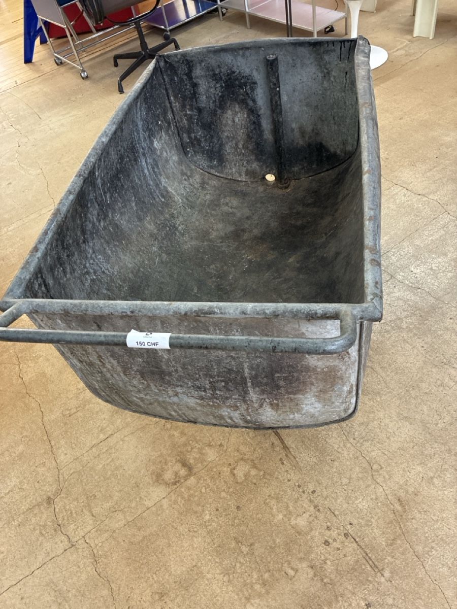 Altre Decorazioni per giardino: Pflanzenwagen deko trog – Usato da Dagmersellen venduto da casatualiq