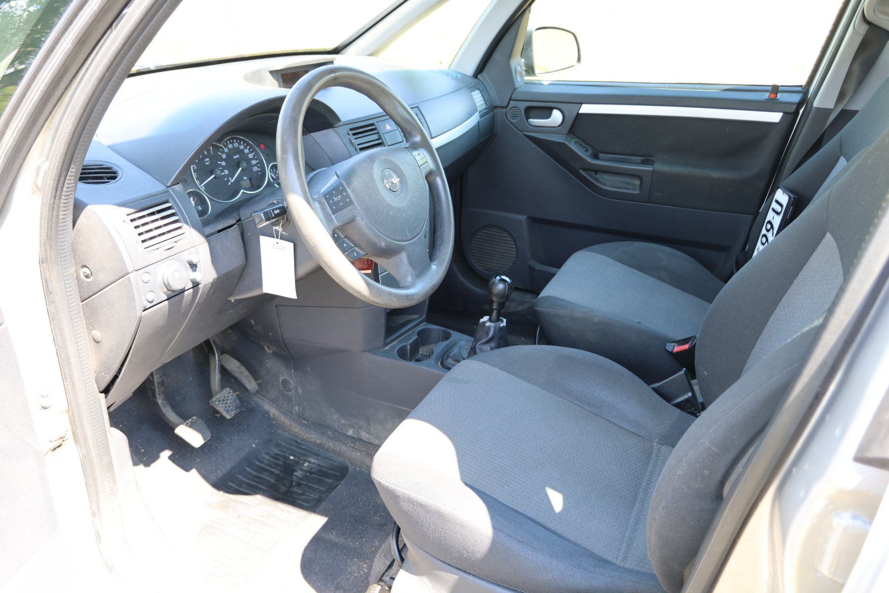 Opel Autos: Opel Meriva A 1.6i – D'occasion à Huttwil par gropsuhu 4