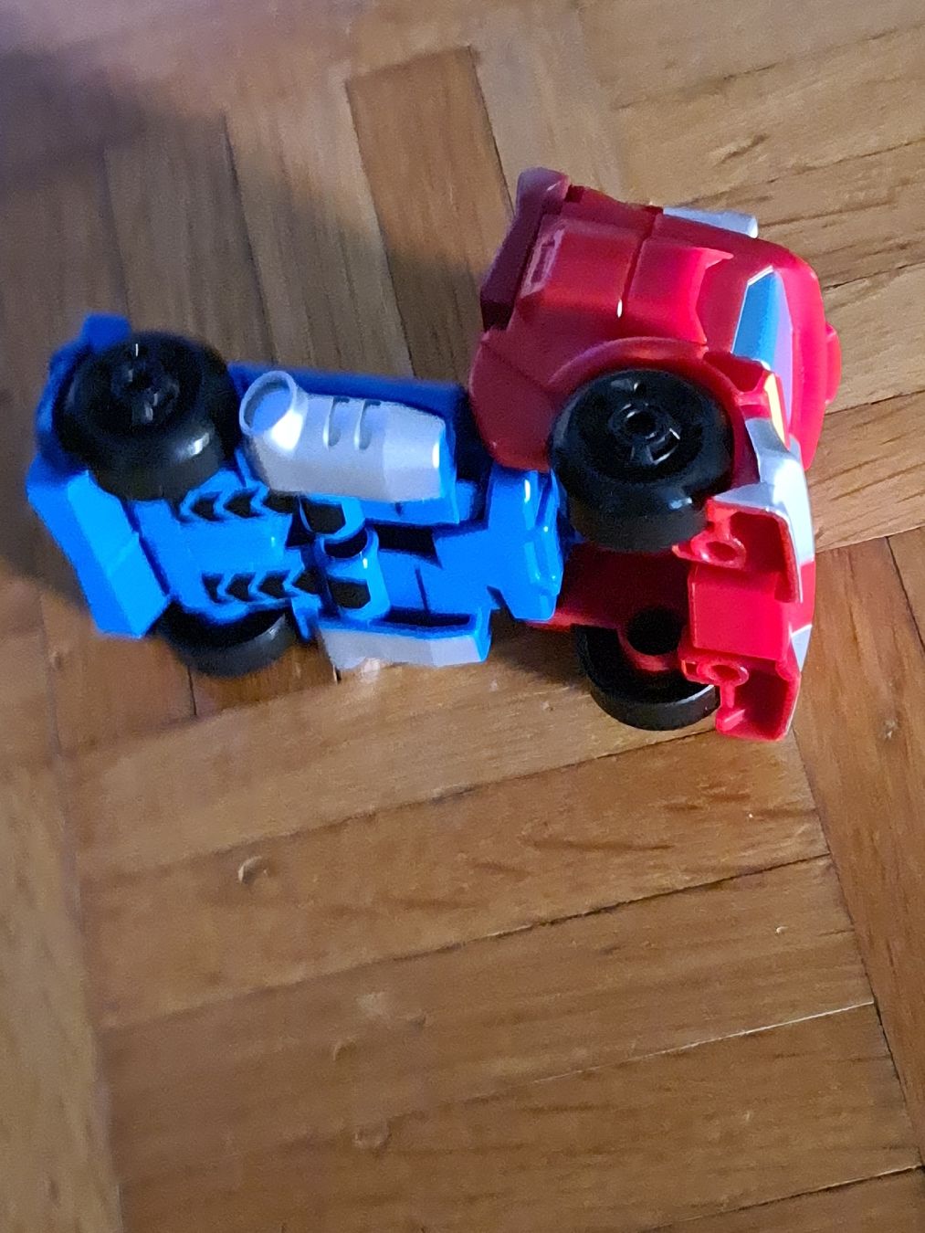 Figurines: Transformers EarthSpark 1-Step Smash Changers Optimus Prime  – D'occasion à Thun par erh_fs86 2
