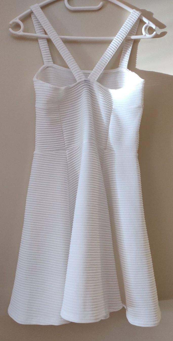 H&M Kleider: Robe d'été blanche, taille 36, comme neuve – Gebraucht aus Marin-Epagnier von Ebt99 2