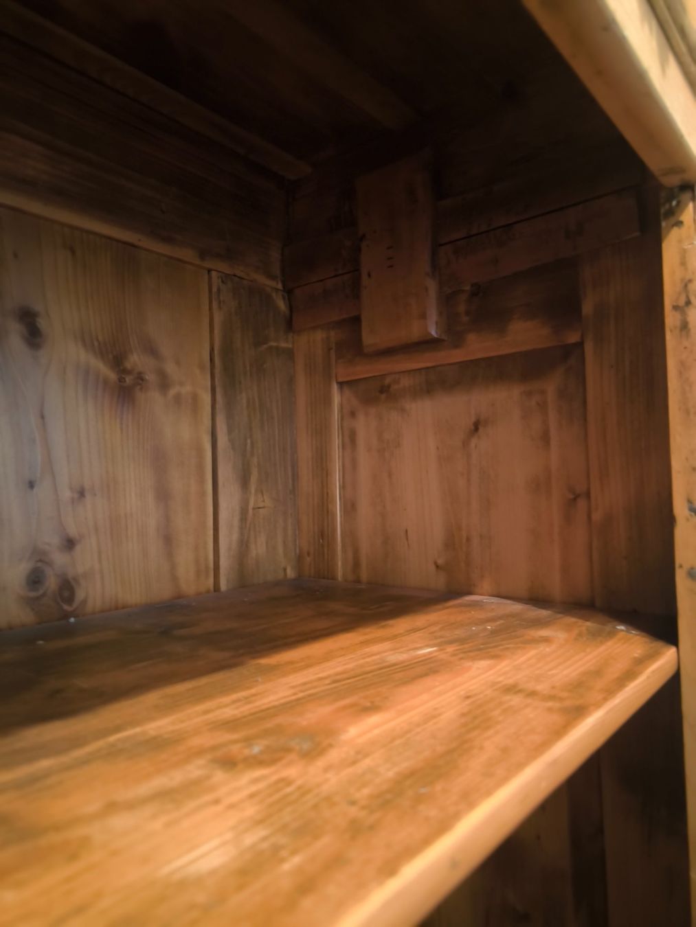 Holzartikel: Vintage Bauernschrank – Gebraucht aus Bülach von Stscho 4