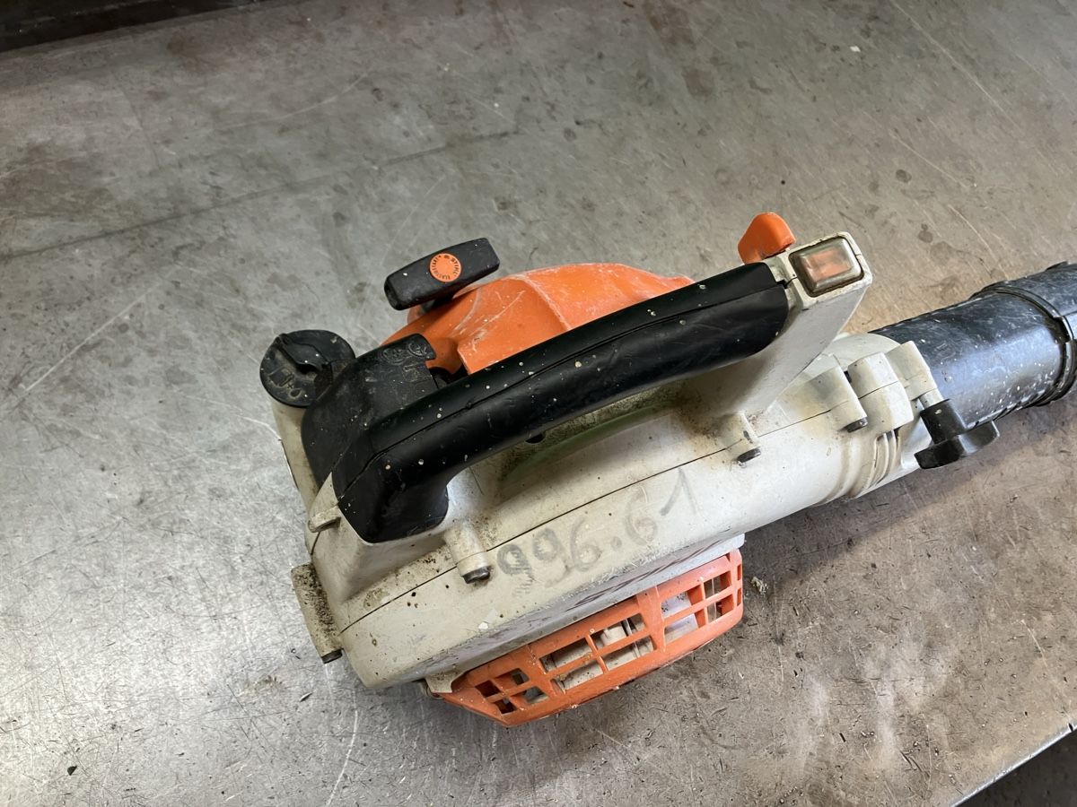 Stihl Soffiatori & Aspiratori per foglie: Laubbläser Stihl BG56 – Usato da Wiezikon b.Sirnach venduto da sonne096 2