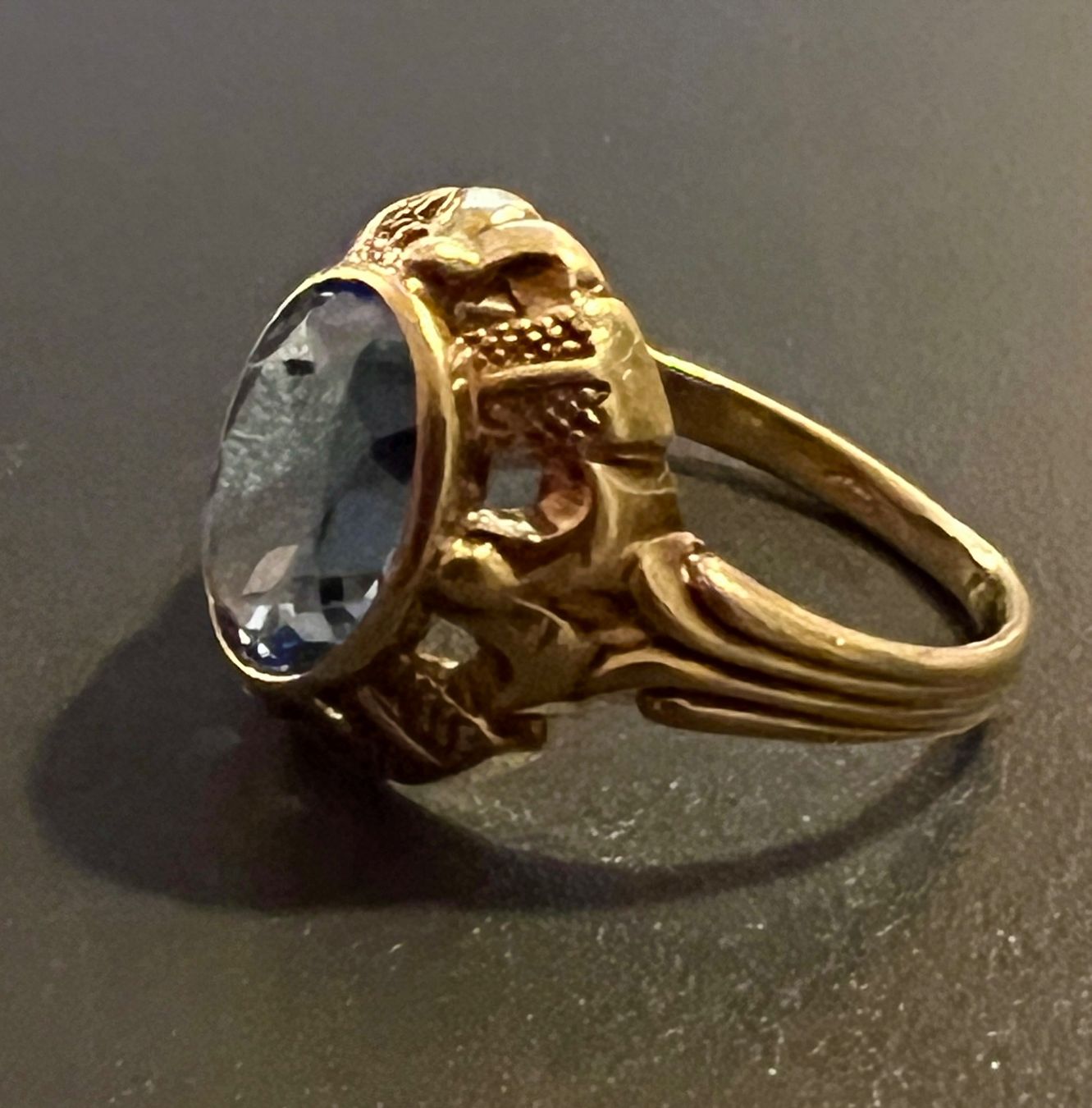 Bagues: Gold-Ring 18K mit Spinell – D'occasion à Chur par Penting1935 3