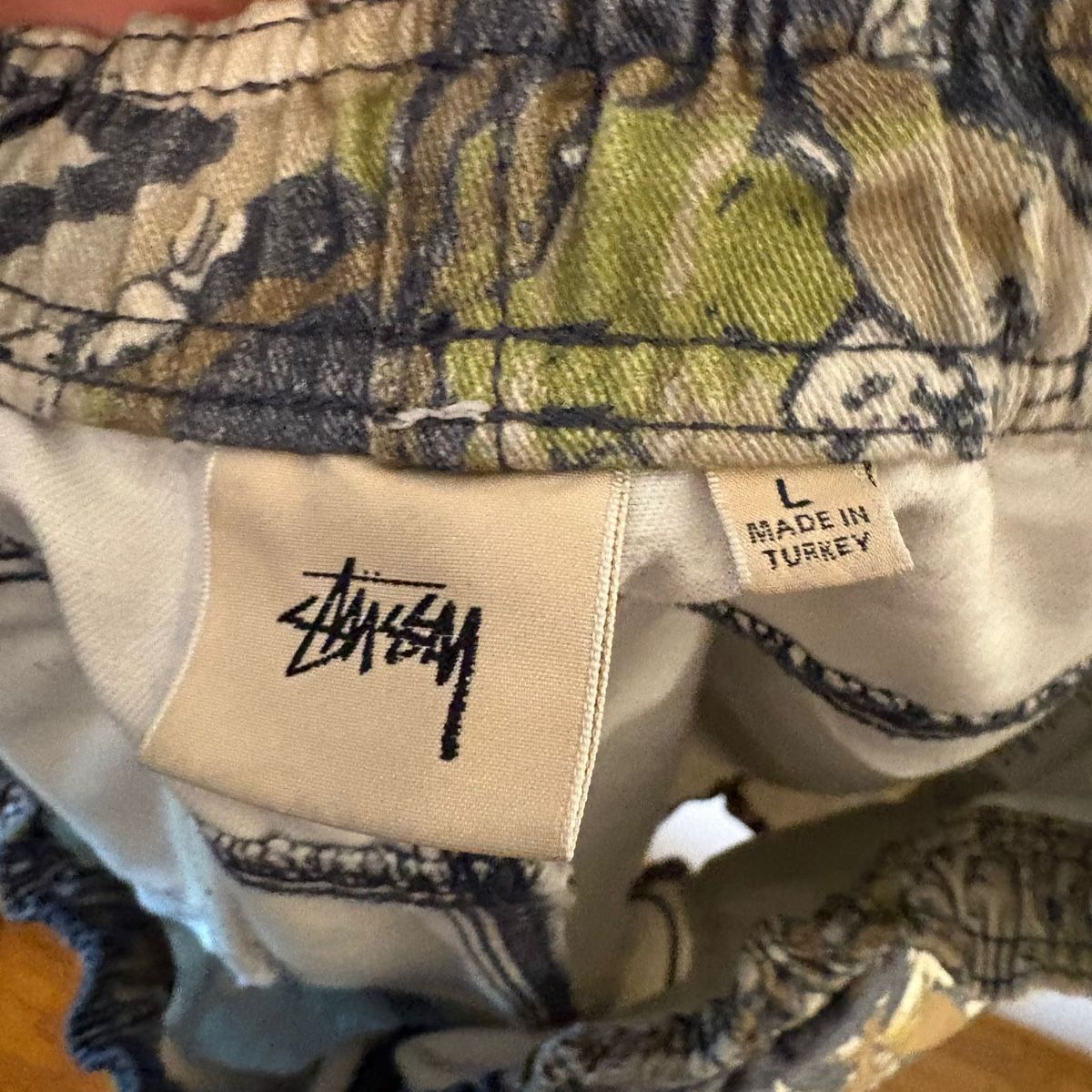 Pantaloni: Stüssy Shorts (Camo) – Nuovo (secondo la descrizione) da Bern venduto da gia_jqj7 1