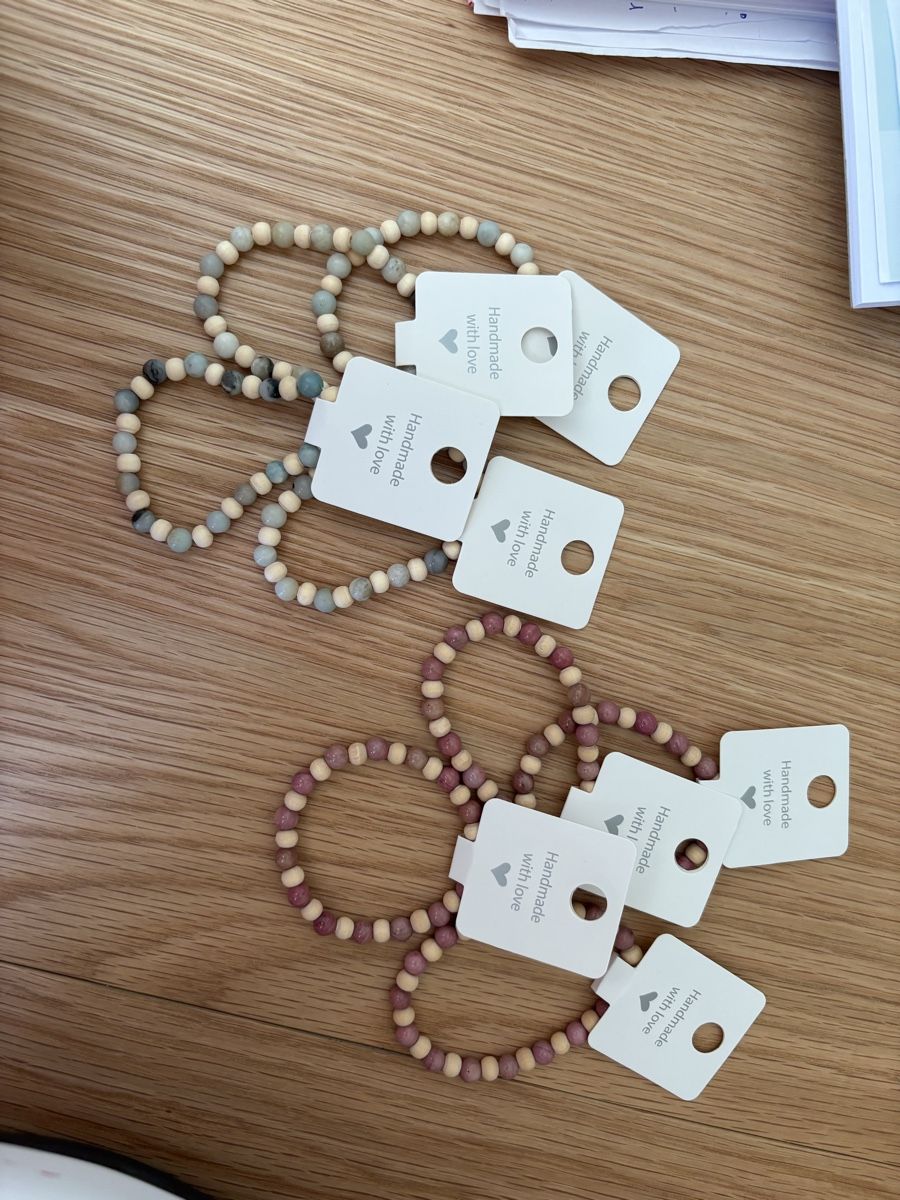 Bracelets: HANDMADE BRACELETS – D'occasion à Grindelwald par juliacieeslak 1