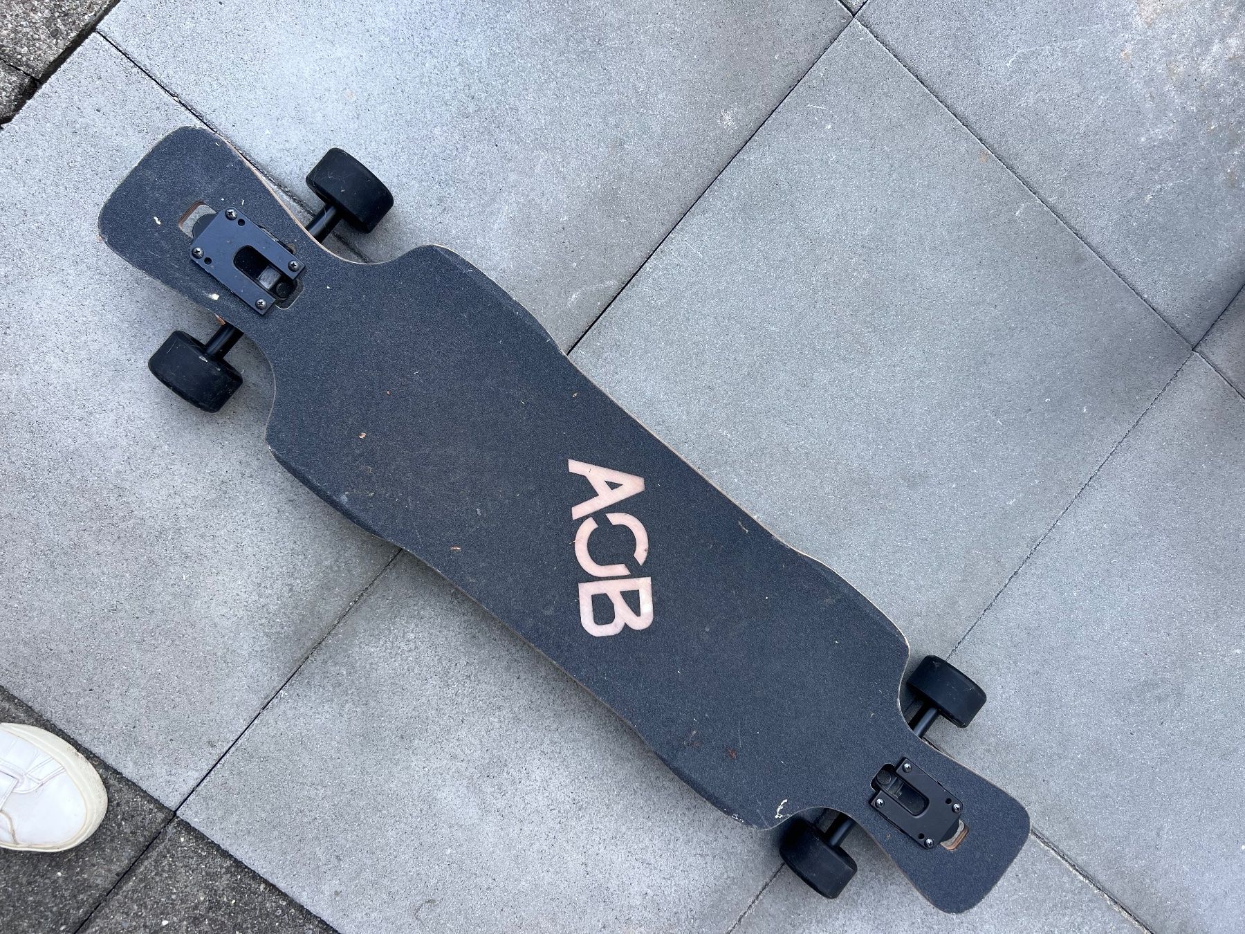 Skateboards: Longboard AOB gebrauchter Zustand – Usato da baar venduto da abt75