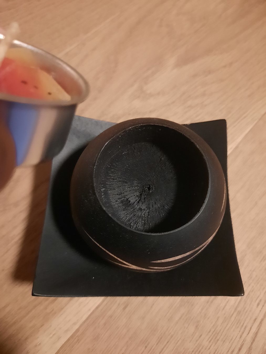Candele: Schwarzes Kerzenhalter-Set mit dekorativer Duftkerze – Nuovo e nell'imballaggio originale da Unterterzen venduto da elebo 5