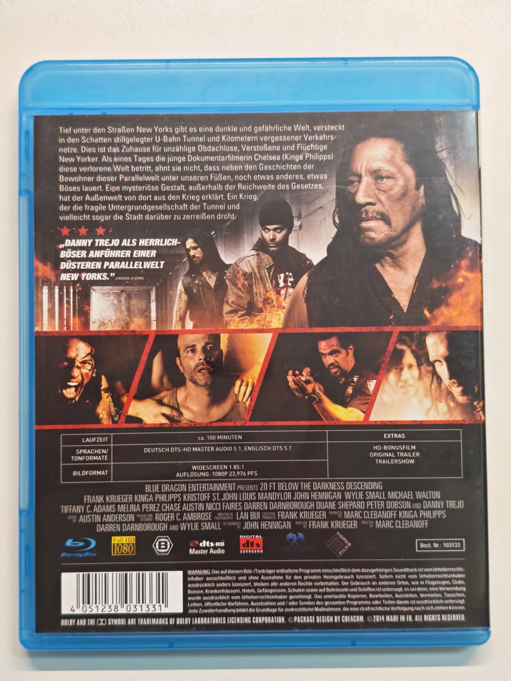 Tutti i DVDs: Darkness Descends - Krieg unter den Strassen New Yorks – Usato da Liestal venduto da Kratzilla 2