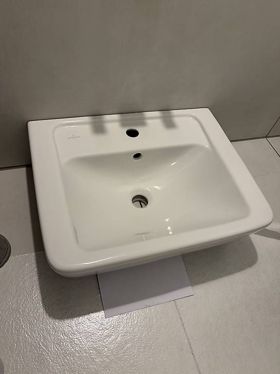Villeroy & Boch Lavabi & lavandini: Villeroy & Boch Waschbecken – Usato da Bassersdorf venduto da MartinWeber