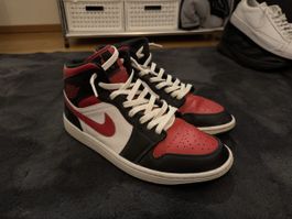 Air Jordan 1 Mid Rot / Schwarz / Weiss – Grösse 44 – gebrauc