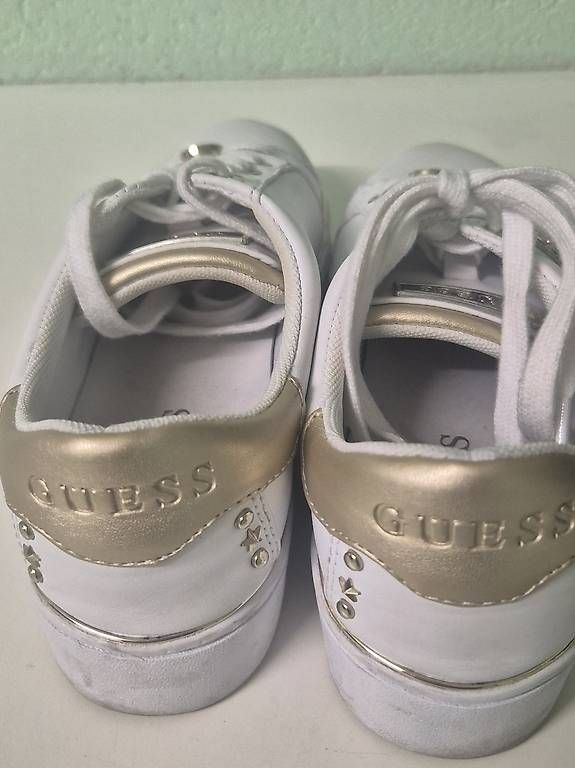 Guess Scarpe da donna: Sneaker Guess Gr. 38 – Usato da Anglikon venduto da wba8008 3