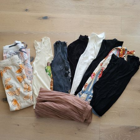 Damen Kleider Paket, Sommer Tops und Röcke, Grösse S (Artn.1