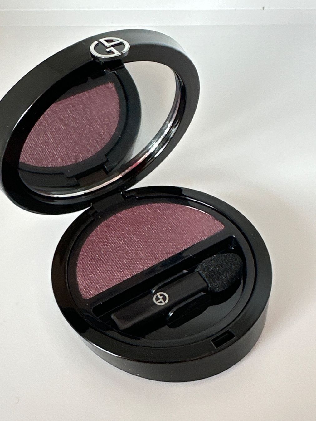 Make-up: Armani eyeshadow 16 dark plum – Nuovo e nell'imballaggio originale da Pully venduto da Natala