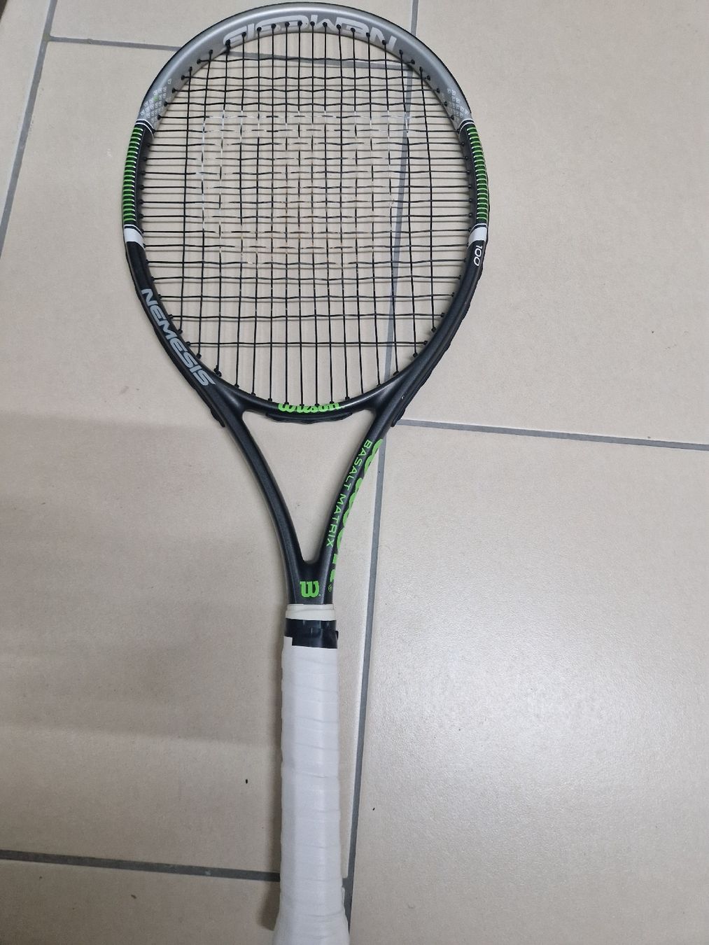 Racchette: Der Wilson Nemesis Power 100 Basalt L3 – Usato da Rothrist venduto da Aloe16