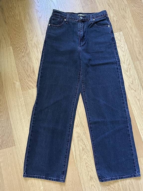 Levi's Jeans: Lévis 26 – Usato da Pully venduto da tarra26