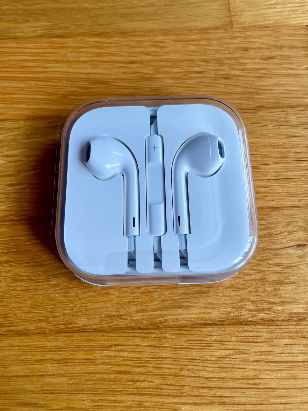 Apple Kopfhörer: Apple EarPods 3.5mm Klinke – Neu (gemäss Beschreibung) aus Schwyz von gibsamier