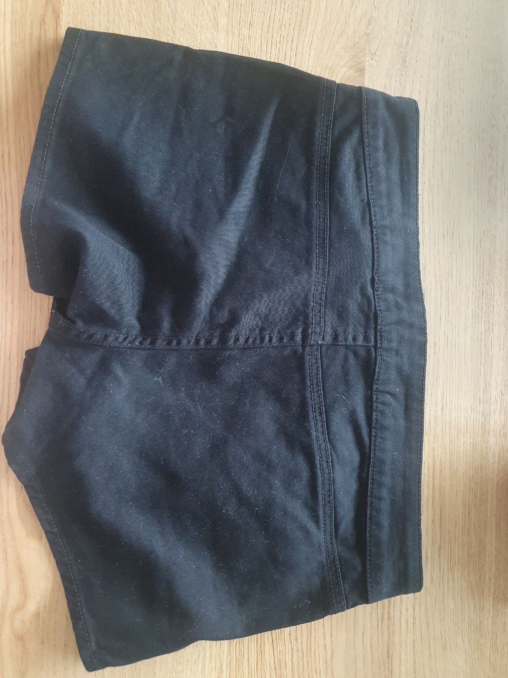 H&M Pantaloni: Sommer Shorts/ Hotpans H&M schwarz – Nuovo (secondo la descrizione) da Moosseedorf venduto da Sonnenschein.. 4