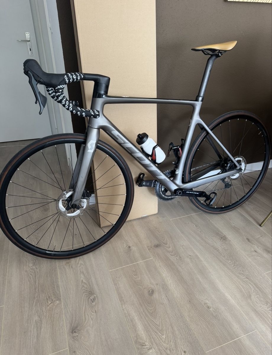 Scott Biciclette: Scott Addict RC 10 Dura Ace  – Usato da Bussigny venduto da tho_gkt5 5