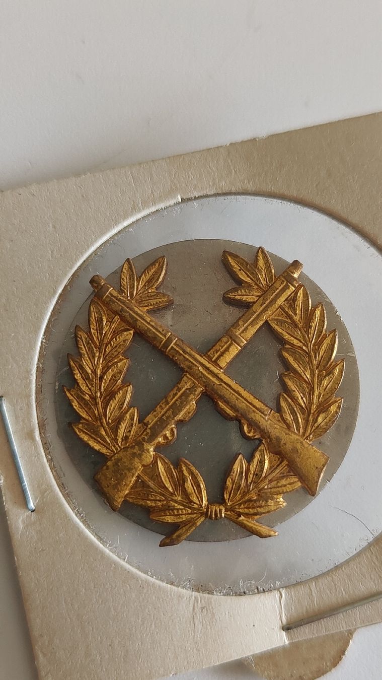 Plaquettes & Badges: Altes Abzeichen Schweiz (LP) – D'occasion à Neuenhof par tap_mxt6
