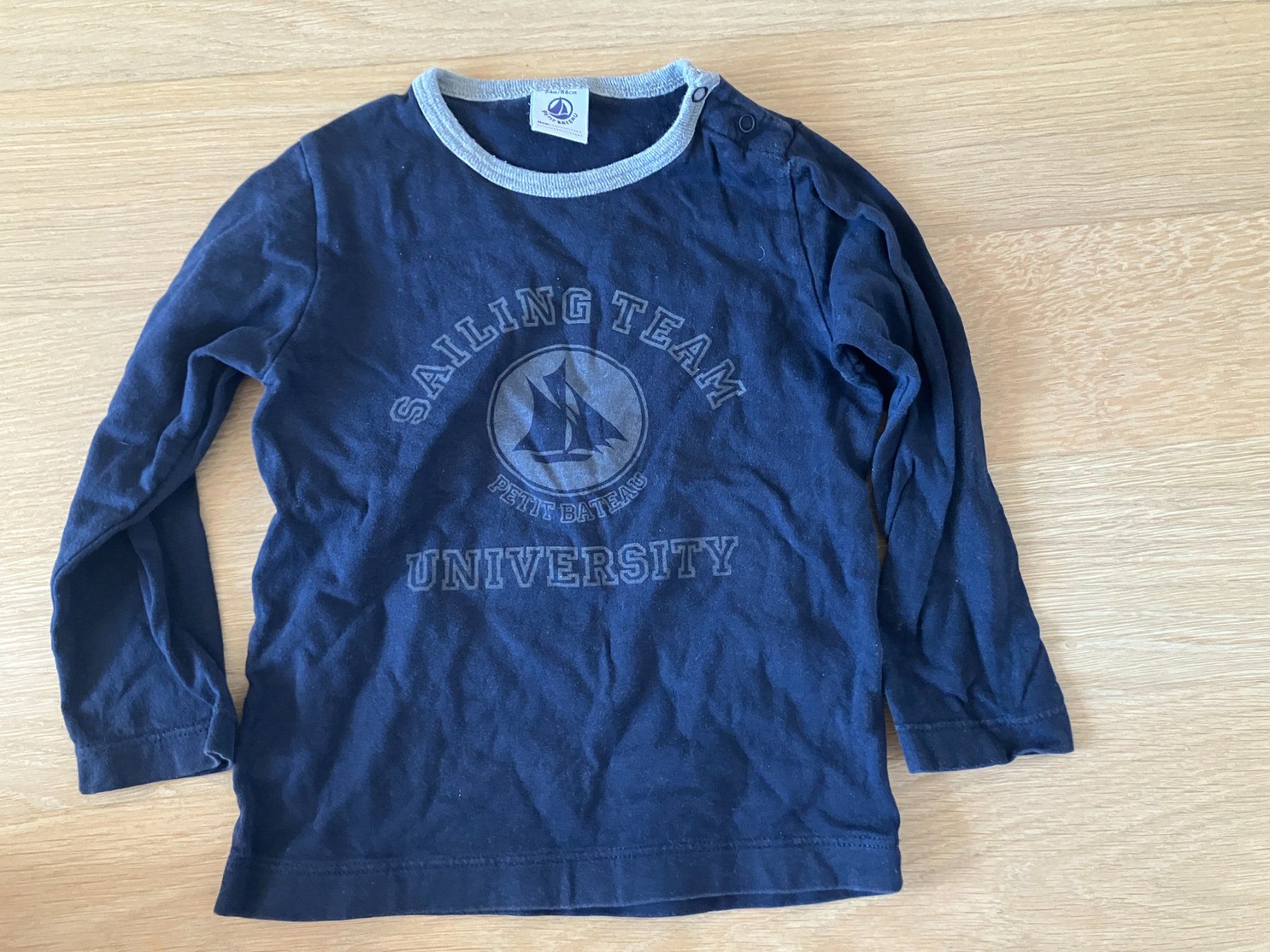 Maglioni & Felpe: Langarmshirt Petit Bateau Gr. 86 – Usato da Zürich venduto da tscherel