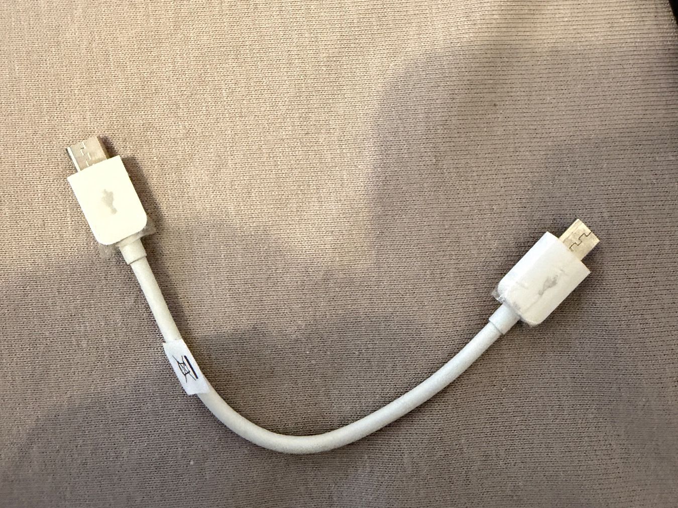 Unità & Adattatore: Micro USB zu Micro USB – Nuovo (secondo la descrizione) da Zürich venduto da fresh0001