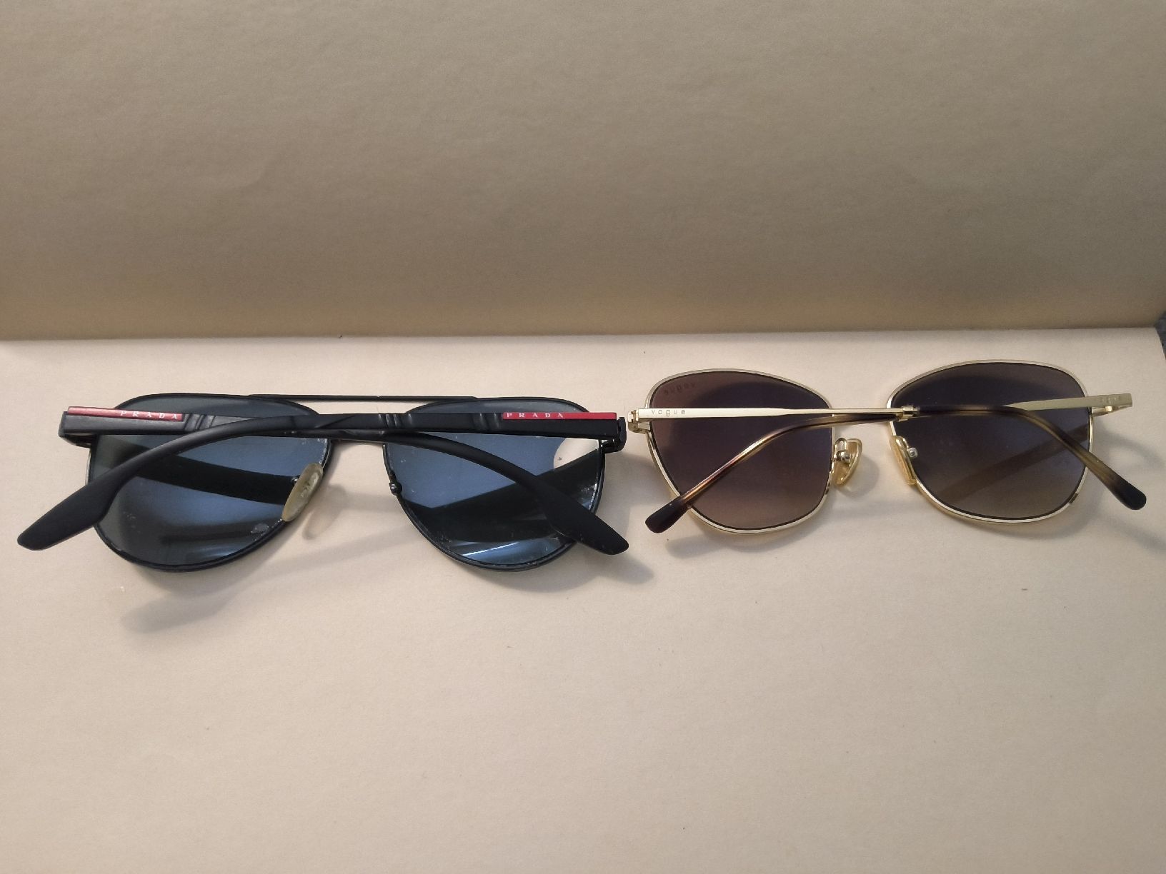 Prada Brillen & Gläser: 2 Sonnenbrillen – Prada & Vogue – Gebraucht aus Zürich von edu_kvc6 1