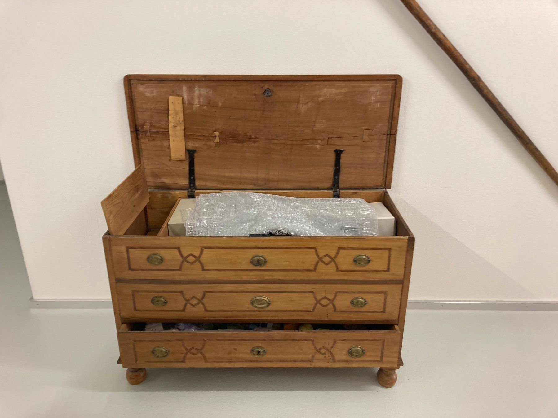 Cassapanche: Biedermeier Truhe Antik Intarsien eingelegt – Usato da Sachseln venduto da abel50