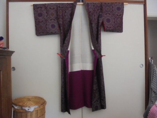 Arte internazionale: VINTAGE Kimono Seide aus Japan – Usato da Hinwil venduto da Glasperlen 2