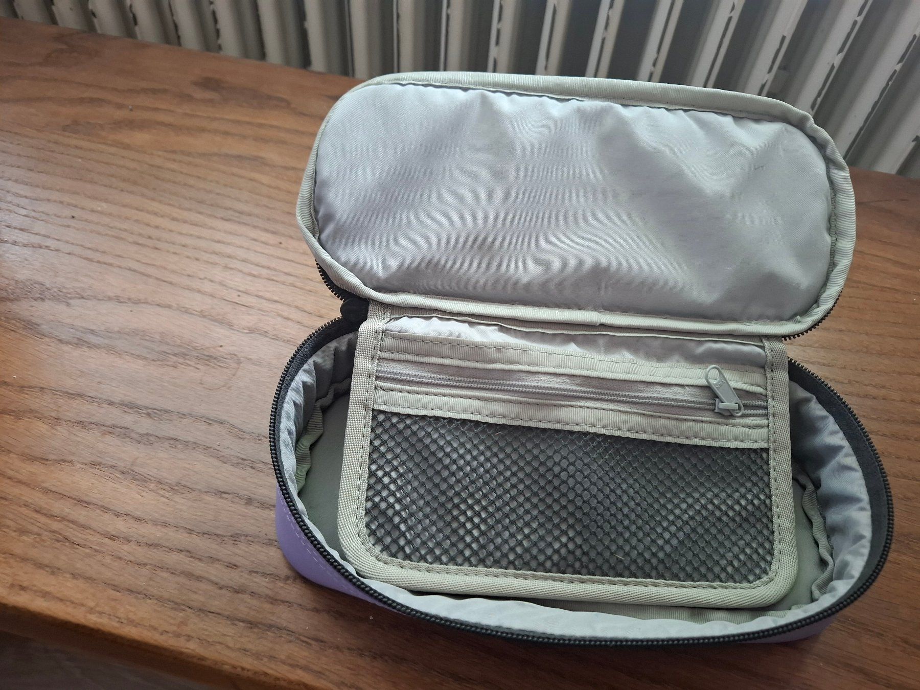 Dakine Astucci : Etui Dakine Lila – Usato da Birmensdorf ZH venduto da Ducati025 1