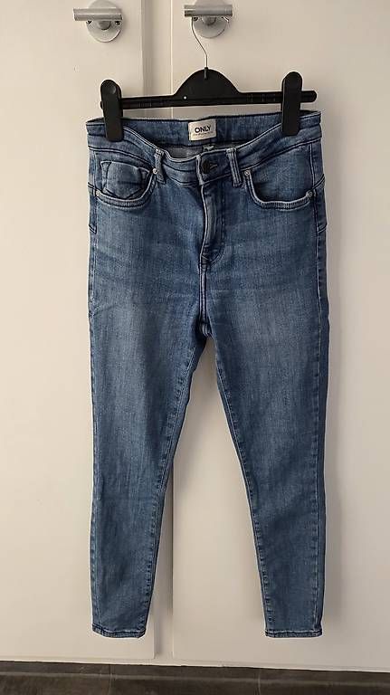 Only Jeans: Skinny Jeans, M/28 – Gebraucht aus Bern von nigq