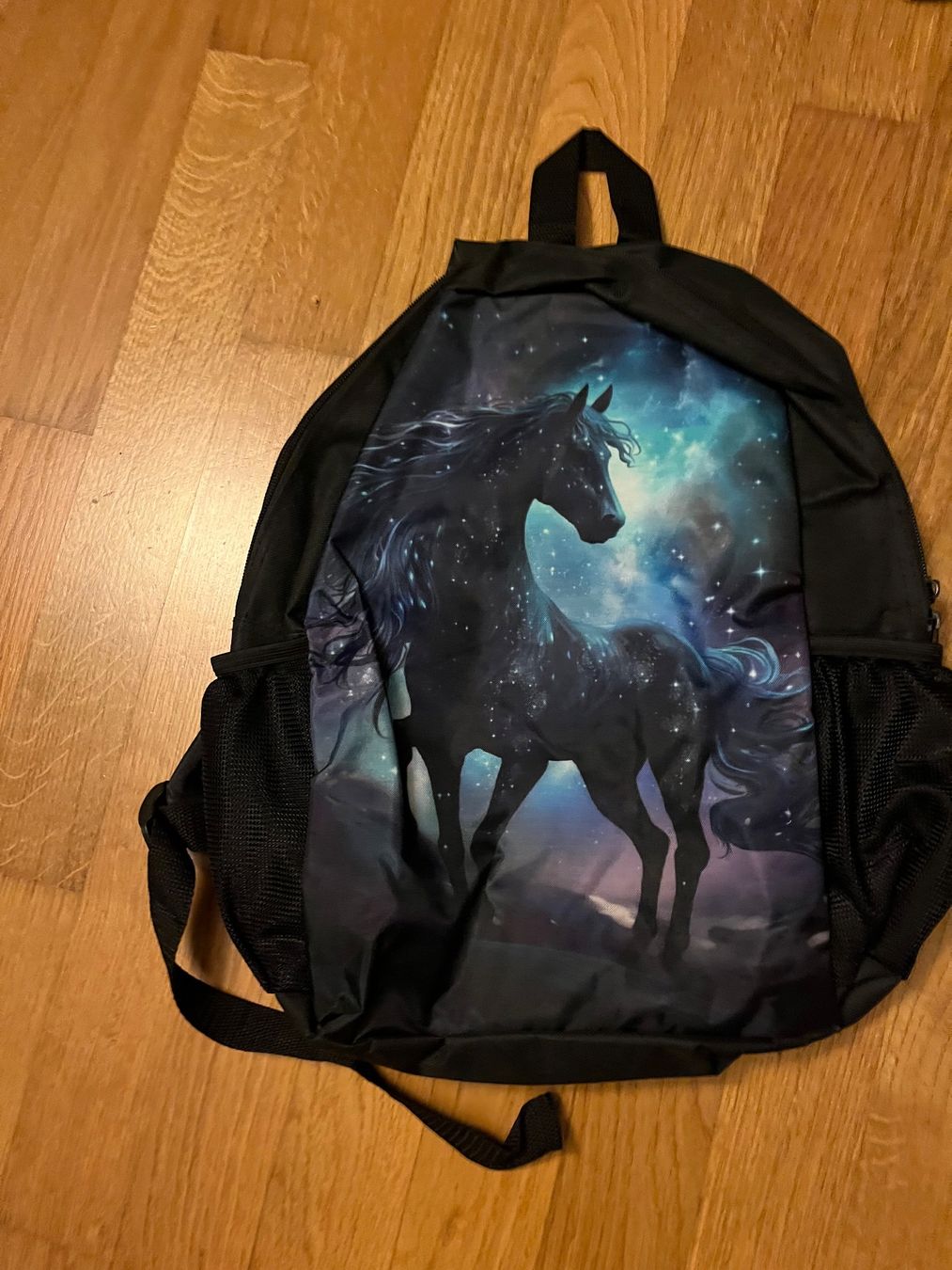 Borse & Zaini: Rucksack mit Pferd Neu – Nuovo (secondo la descrizione) da Winterthur venduto da Miglena77