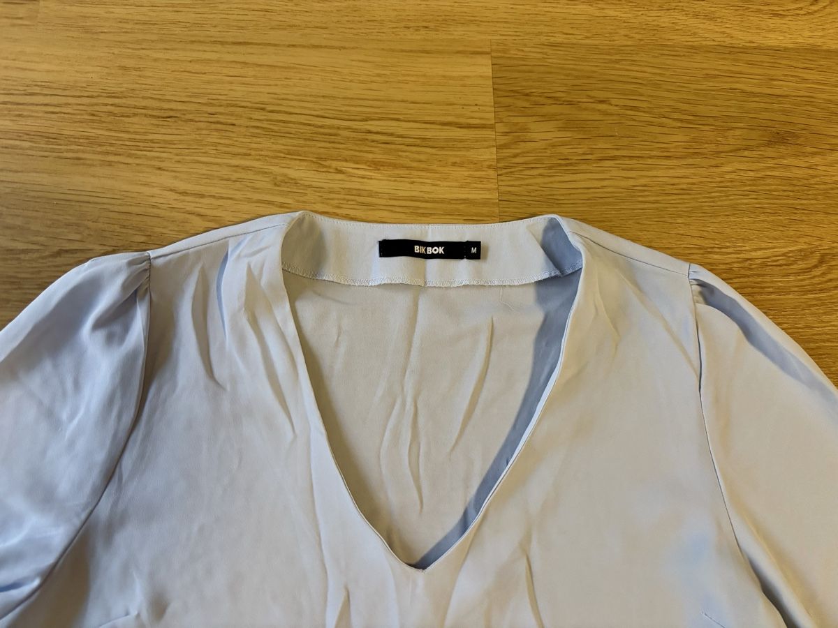 Chemisiers:  BIK BOK Bluse mit Glockenärmeln  – D'occasion à Baden par Tiffany6878 1