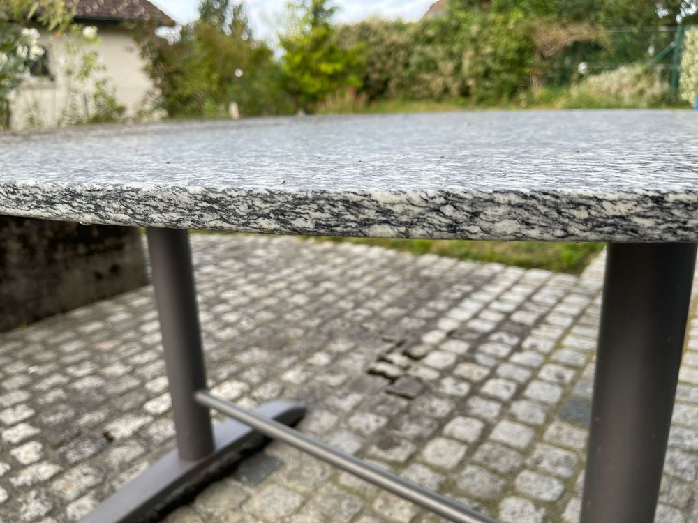 Ovaler Gartentisch mit Tessiner Granitplatte Massiv Kaufen auf Ricardo
