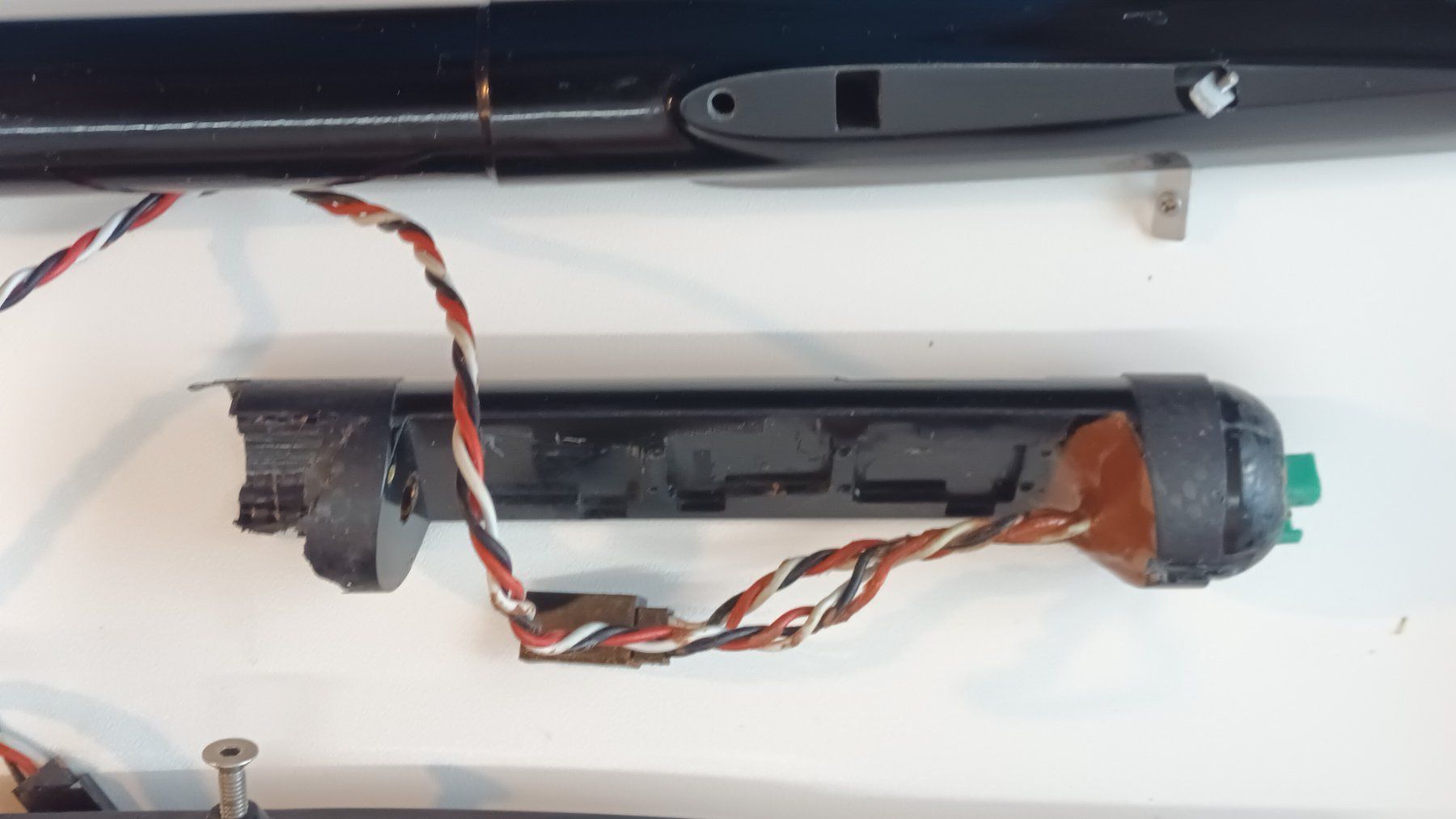 Modellismo RC: EDGE  F5J   TOTALSCHADEN – Difettoso da Nänikon venduto da vgc1 9