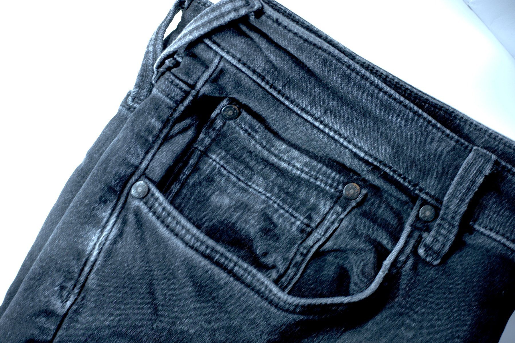 C&A Jeans: Jeans Straight Schwarz C&A – Usato da Brugg AG venduto da tti_s6jx 4