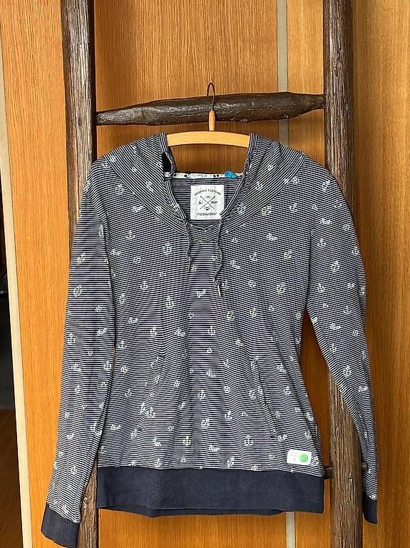 Maglioni & Felpe: Ragware Kapuzenpullover Baumwolle, dünner Stoff, M – Usato da Hägglingen venduto da Kleidungfan