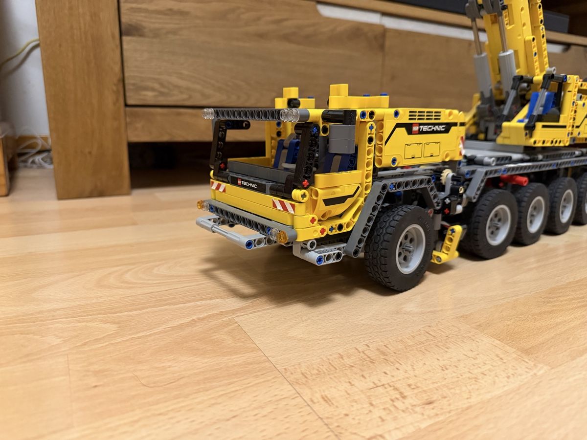 Technics Kit di costruzioni: LEGO Technic Mobiler Schwerlastkran 42009 – Usato da Mirchel venduto da Hilal1994 3
