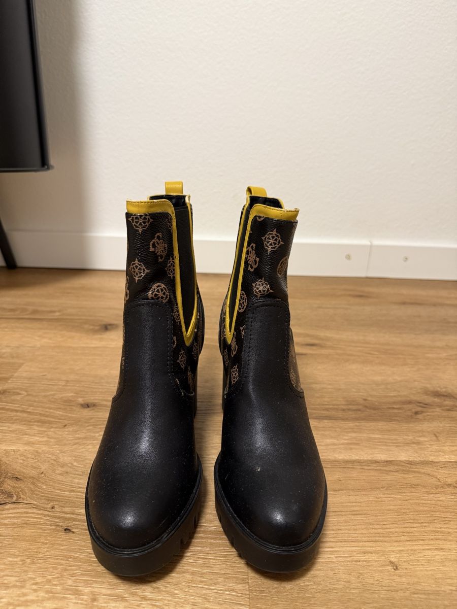 Guess Damenschuhe: Guess – Neu (gemäss Beschreibung) aus Mägenwil von flo_jm5h 1